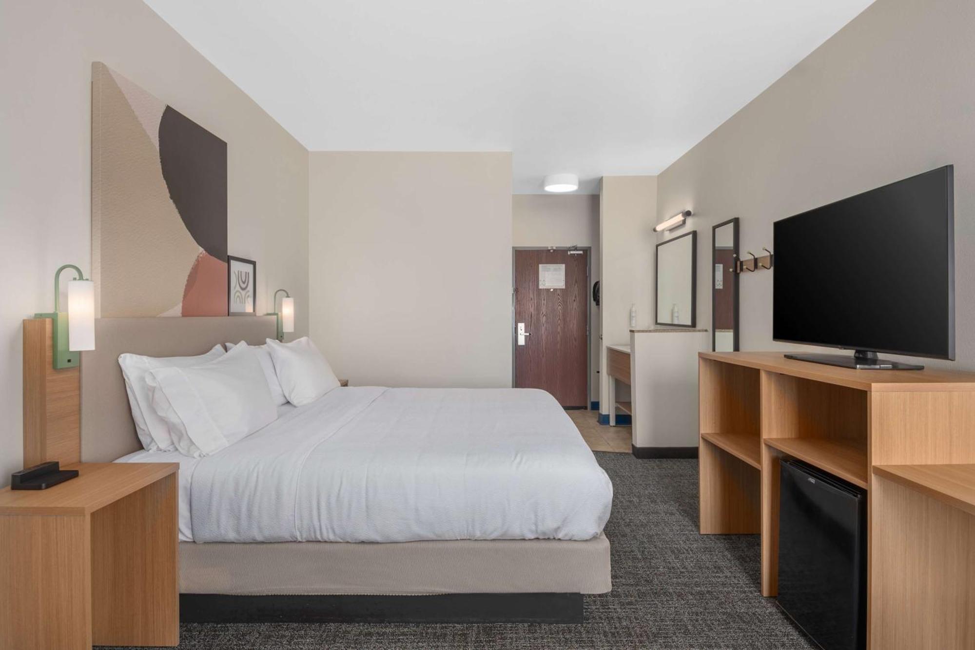 Spark By Hilton Minot Eksteriør billede
